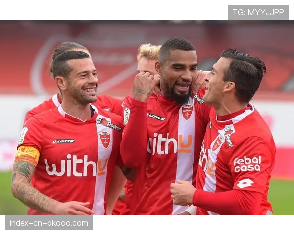 深度复盘：解析蒙扎逼平国际米兰的战术——极致收缩与高效反击。